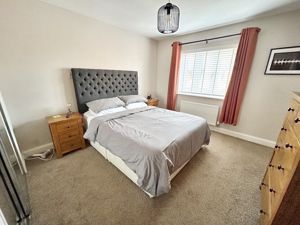 Bedroom- click for photo gallery